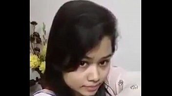 Lily19, la bomba asiatica de 19 anos