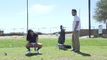 Audrey Bitoni seduces her golf teacher