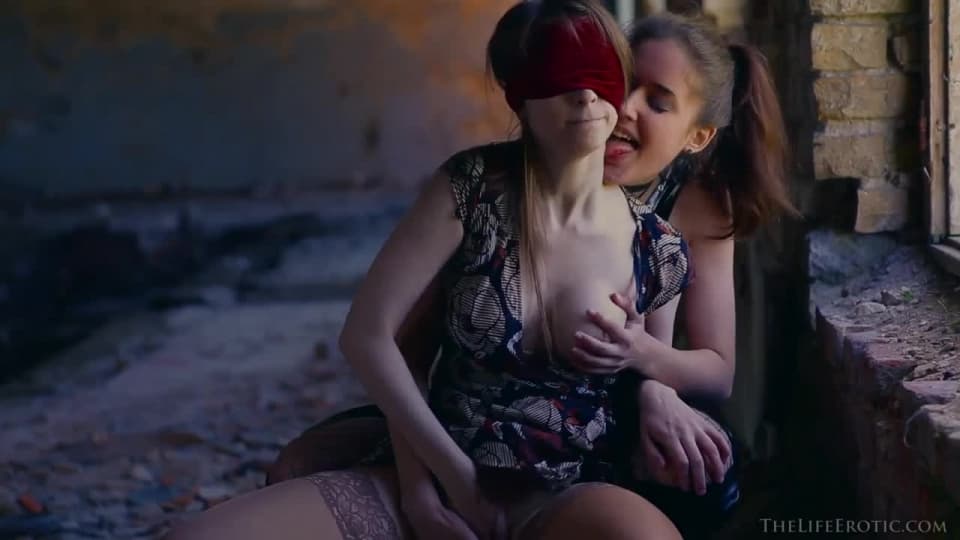 Court-métrage lesbien sensuel