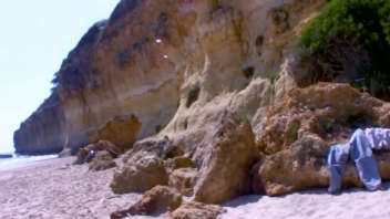 Le bellissime spiagge assolate di Lara Tinelli e Jordanne Kali
