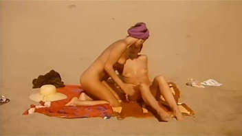Canary Island Beach Sexcapades: Extreme Vintage French Porn Adventures
