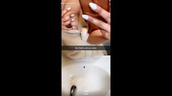 Das schonste Pornovideo auf Snapchat: ChezCathy EmiraKowalska