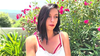 Mia, 28 years old, lawyer in Montpellier: A passionate 28 year old young lady!