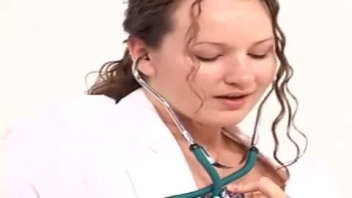 Chaude Vidéo avec une Infirmière Sexpot