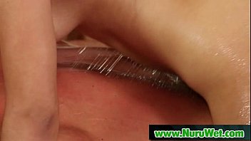 Perverse blonde Schlampe in kostenlosem Hardcore-Pornovideo