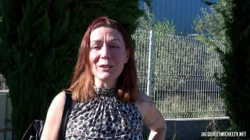 Mature Redhead Wendy: Outdoor Fun