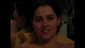 Les milfs lesbiennes chaudes dans des vidéos pornos torrides