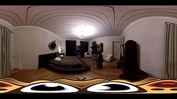 Réalité Virtuelle : Yui Matsuno, la soubrette salope en 360