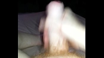 Lara Lee, la tatouée salope en webcam BDSM