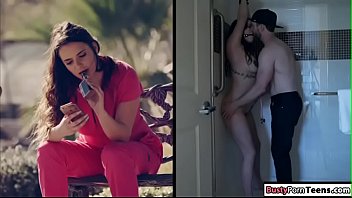 Le MILF lesbiche piu calde nelle scene di sesso hardcore