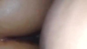 Milfs lesbianas amateur hacen su show ante la camara