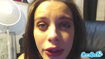 Lana Rhoades et une amie dans une vidéo hardcore